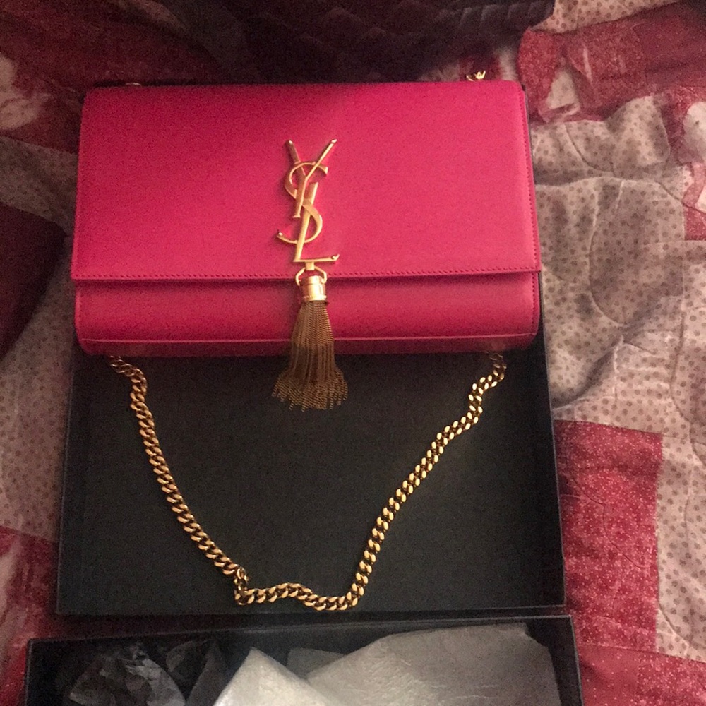YSL SAC MONOGRAMME SL HOT PINK GOLD CHAIN